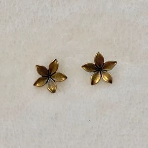 James Avery dainty flower stud earrings